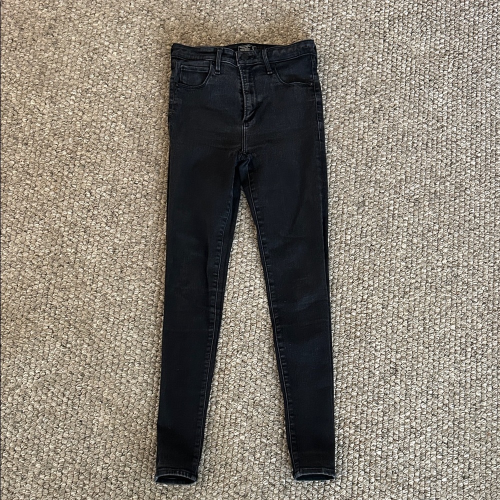 Abercrombie & Fitch charcoal Super High Rise Women’s Skinny Jeans 27/4 Sz 4
